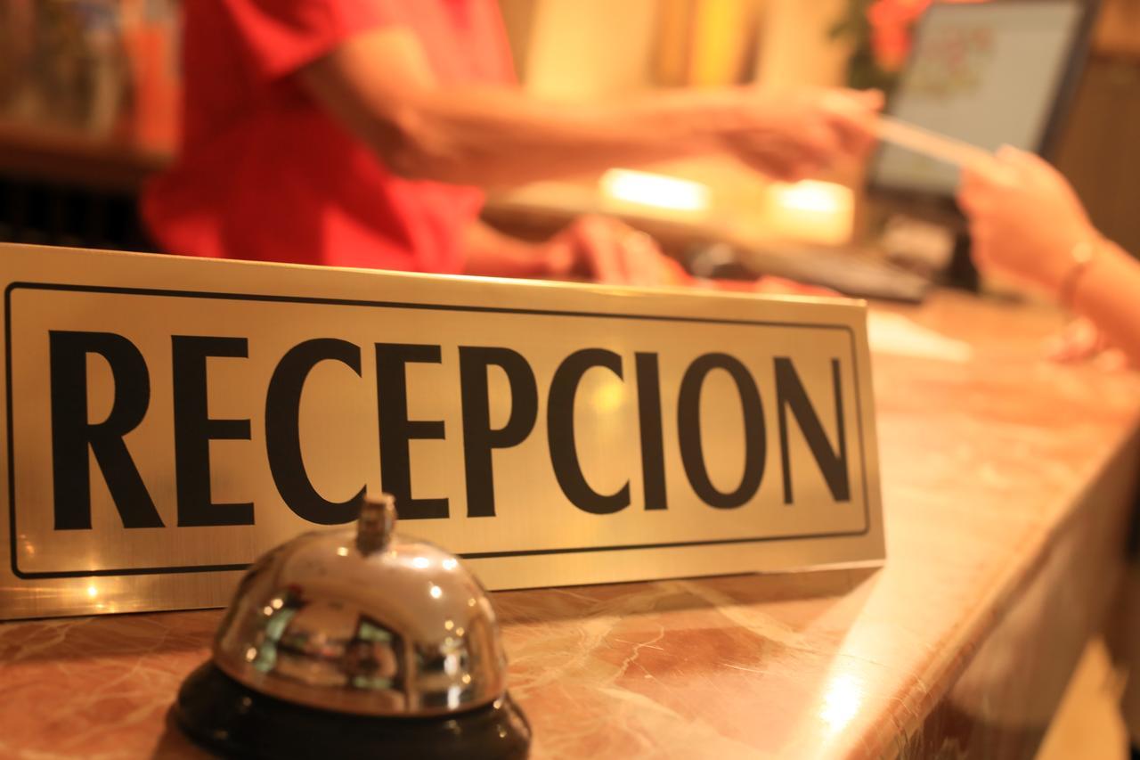 Hotel Aeropuerto Sur San Isidro  Exteriör bild